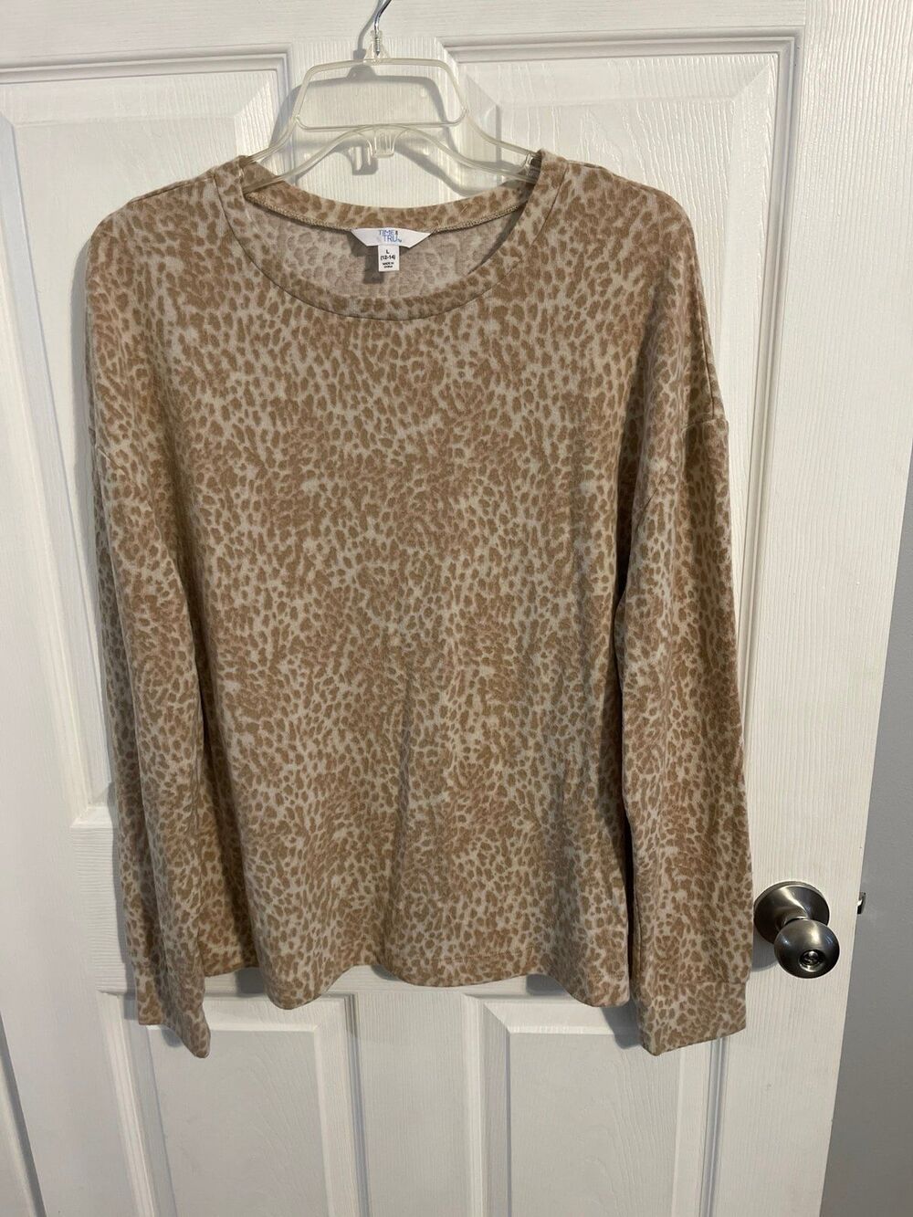 Time And Tru Women's Hacci Top Size L